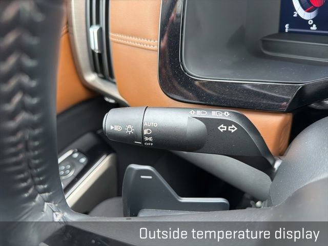 Used 2025 Nissan Pathfinder Platinum image 38