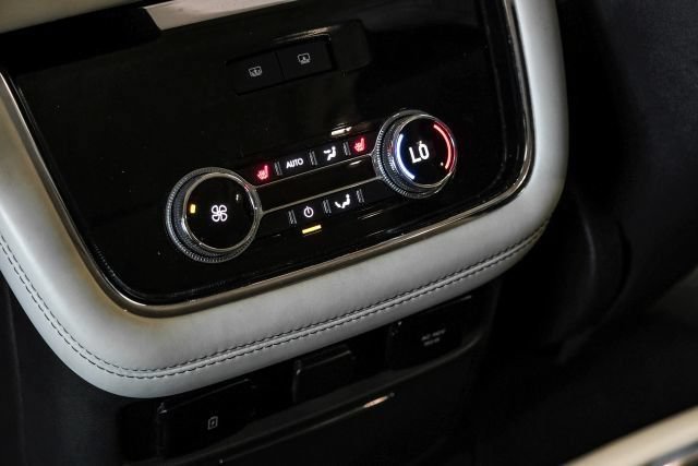 Used 2020 Lincoln Navigator Black Label w/ Cargo Convenience Package AWD/4WD image 34