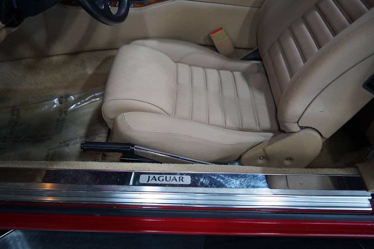 Used 1994 Jaguar XJS 4.0 Convertible RWD image 53