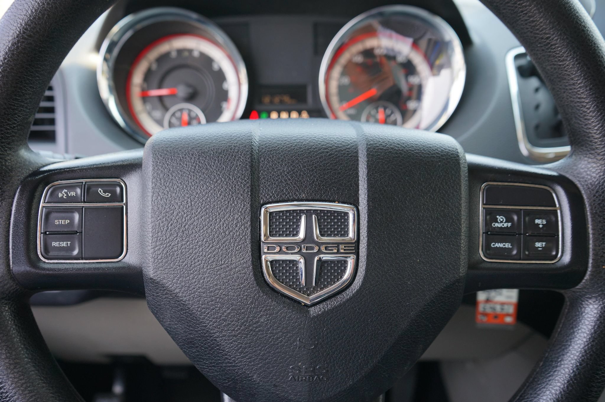 Used 2019 Dodge Grand Caravan SE w/ UConnect Hands-Free Group FWD image 17