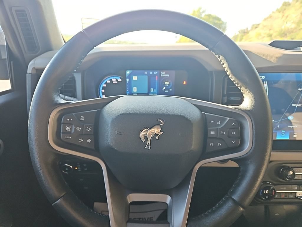 Used 2023 Ford Bronco Wildtrak AWD/4WD image 17