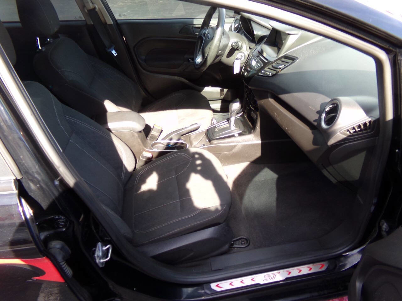 Used 2019 Ford Fiesta SE w/ Equipment Group 201A image 28