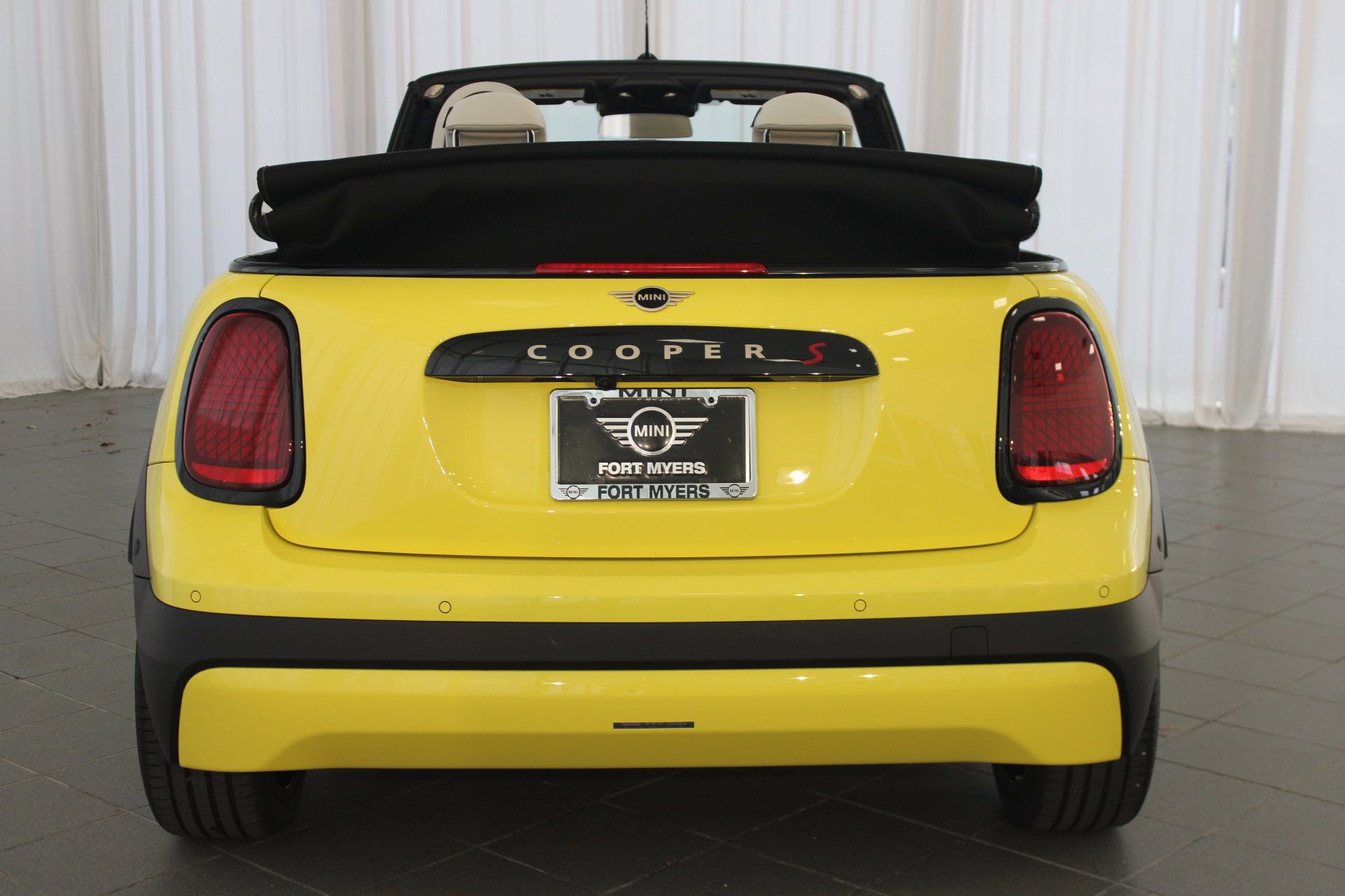 New 2026 MINI Cooper S image 9