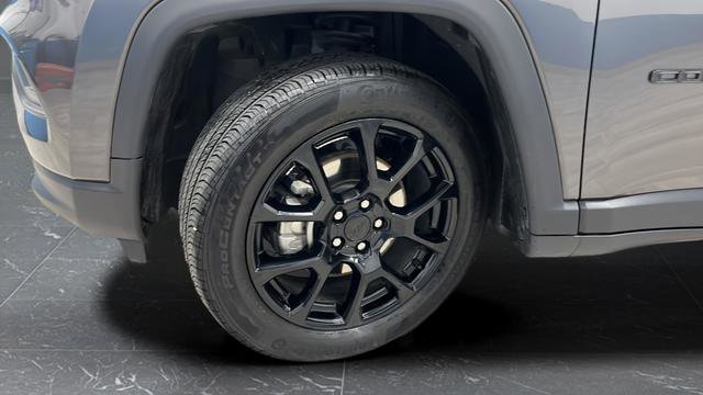 Used 2022 Jeep Compass Altitude w/ Sun and Sound Group AWD/4WD image 34