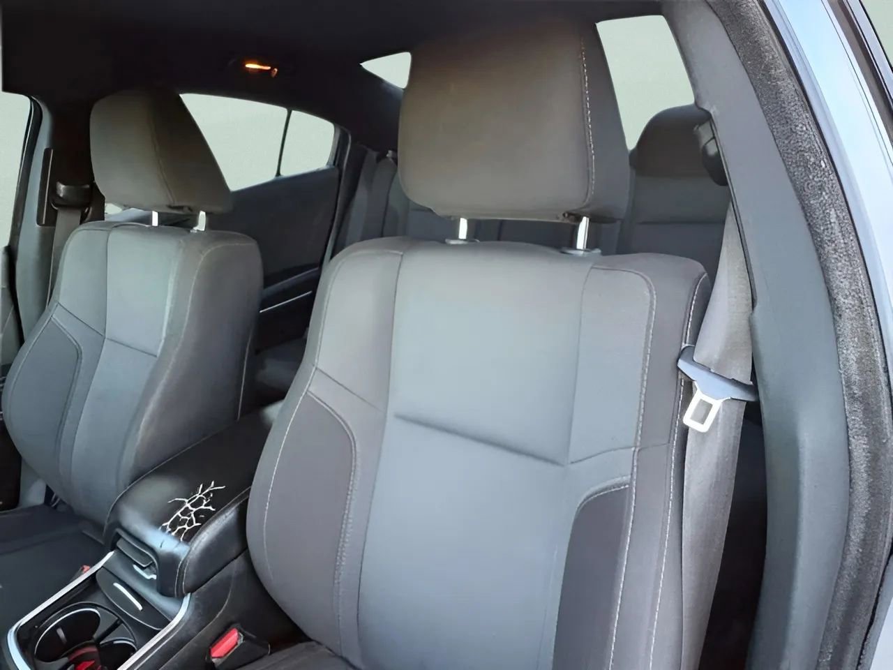 Used 2018 Dodge Charger SXT Plus RWD image 30