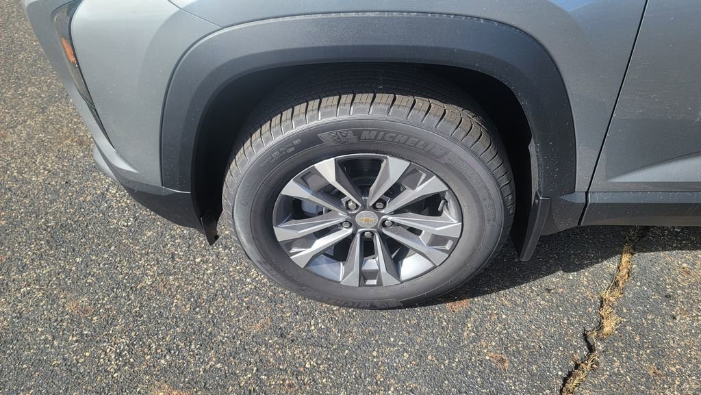 New 2026 Chevrolet Equinox LT AWD/4WD image 6