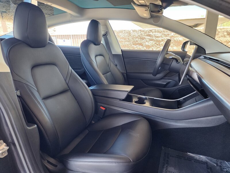 Used 2018 Tesla Model 3 Long Range RWD image 59