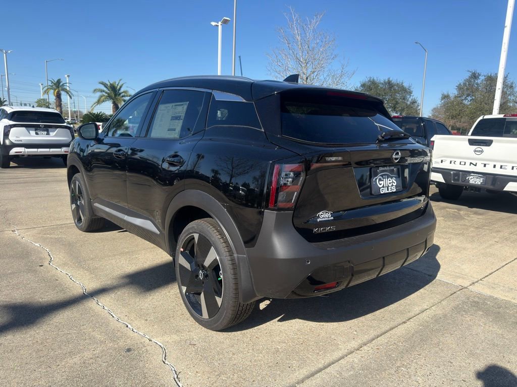 New 2026 Nissan Kicks SR FWD image 3