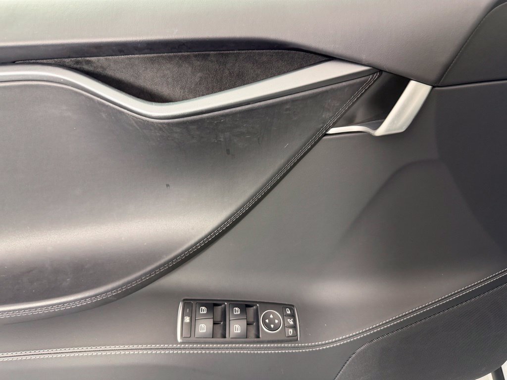Used 2019 Tesla Model S 100D AWD/4WD image 16