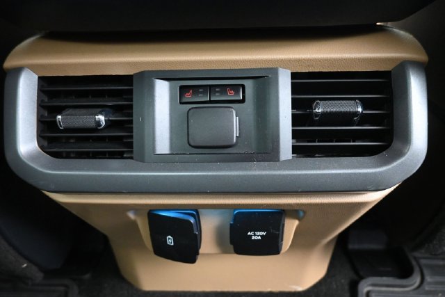 Used 2021 Ford F150 Lariat w/ Equipment Group 502A High AWD/4WD image 7