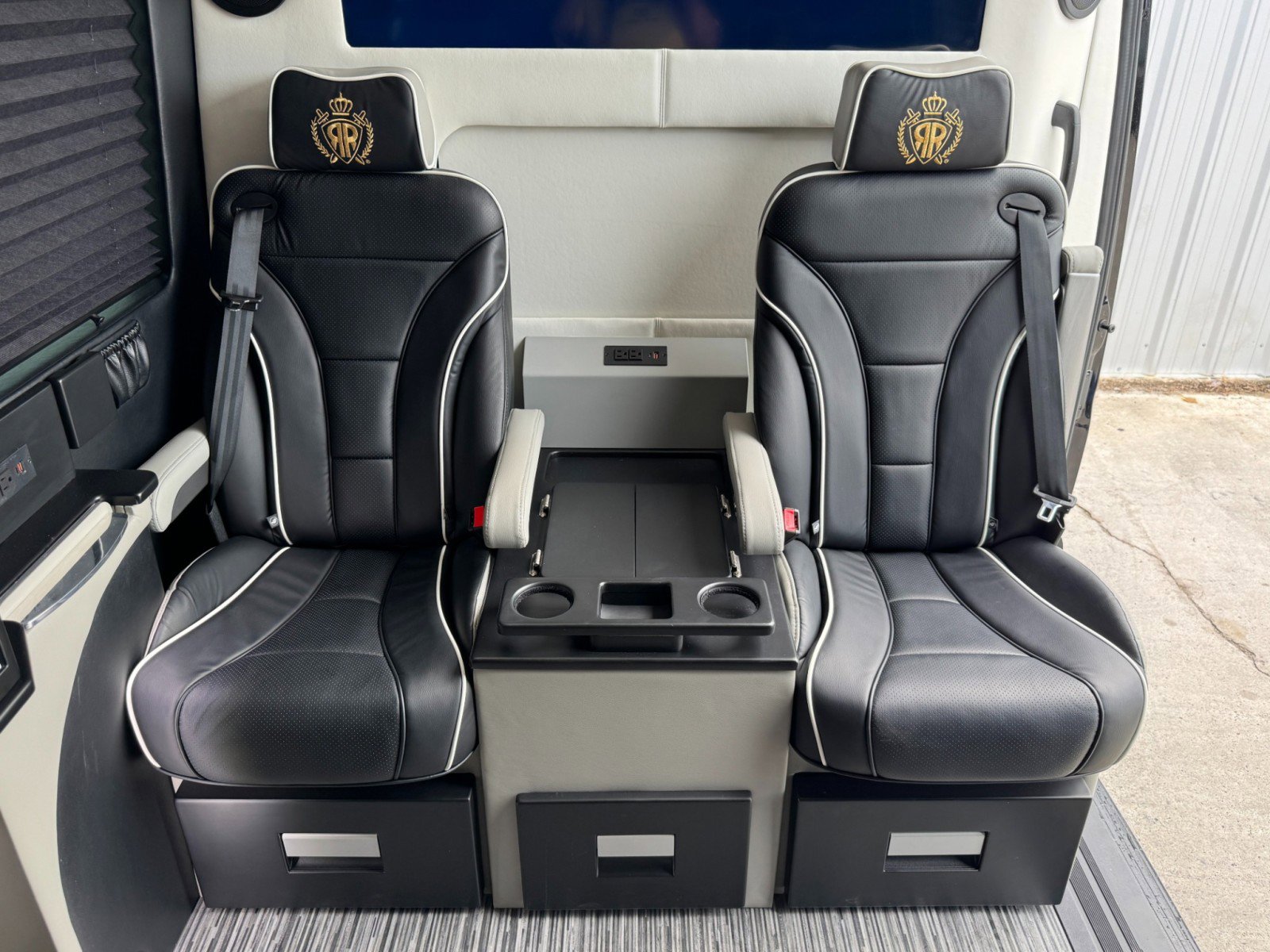 Used 2023 Mercedes-Benz Sprinter 3500 image 75