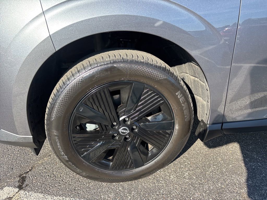 Used 2025 Nissan Murano SV image 13