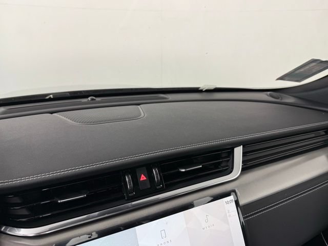 New 2024 Jaguar XF R-Dynamic SE AWD/4WD image 30