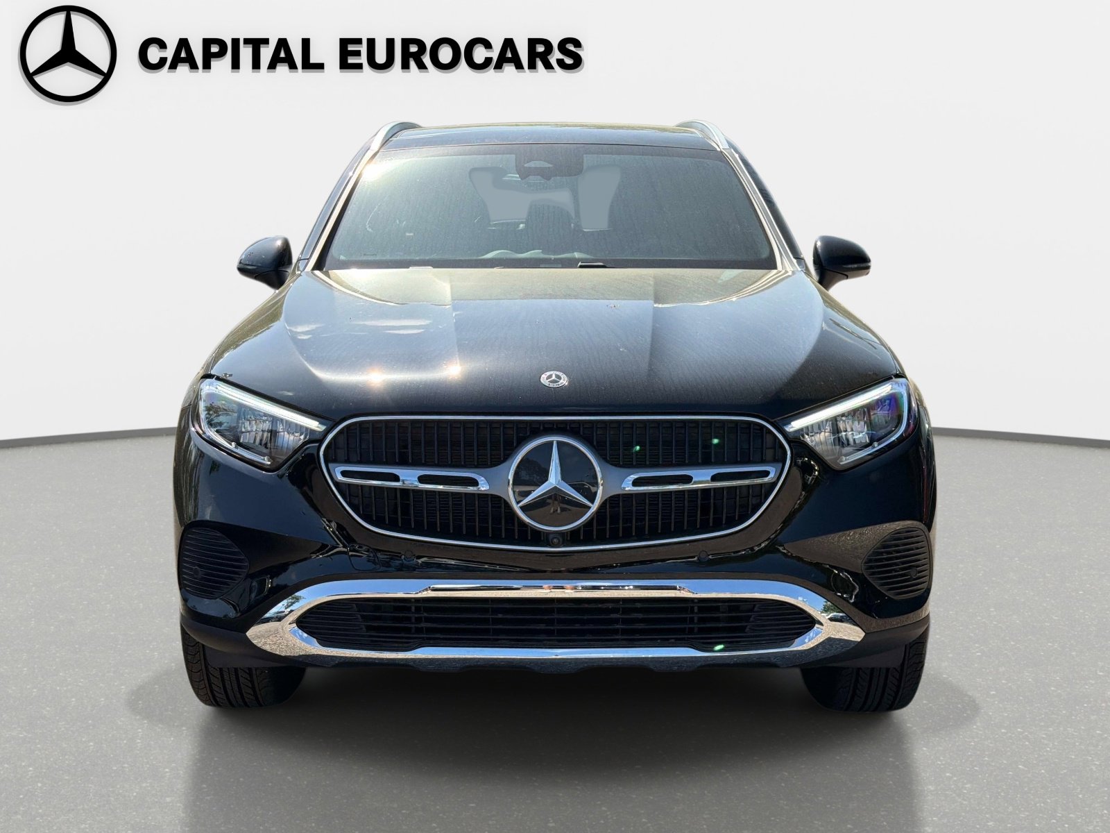 Used 2026 Mercedes-Benz GLC 300 image 2