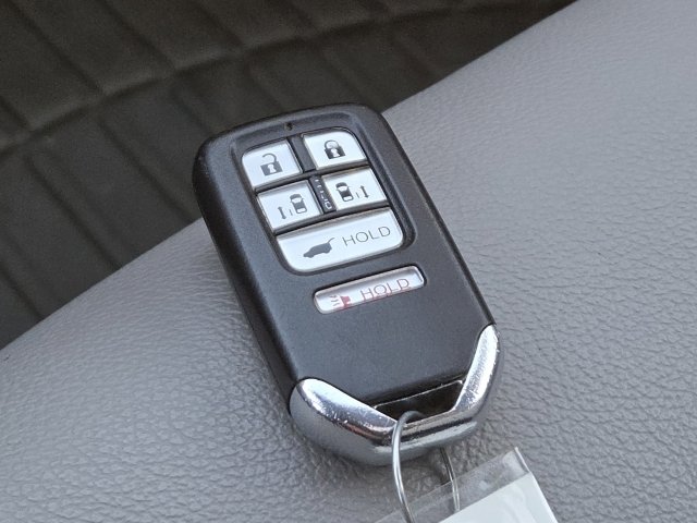 Used 2016 Honda Odyssey EX-L image 18