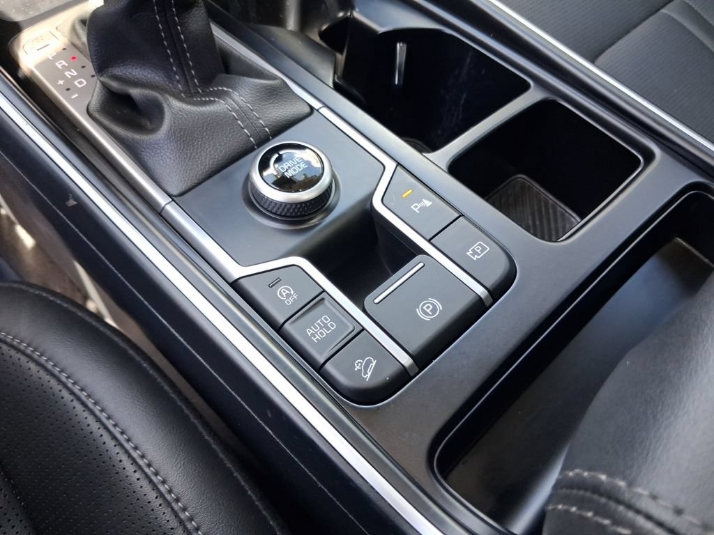 Used 2024 Kia Sorento S w/ Panoramic Sunroof Package FWD image 24