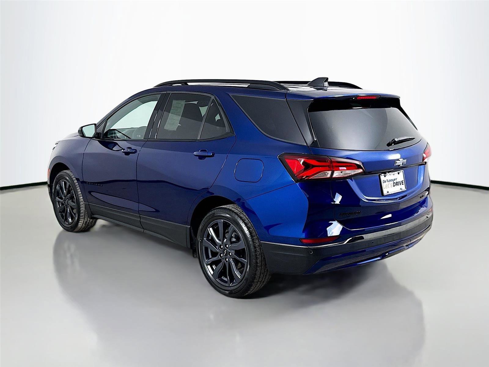 Used 2023 Chevrolet Equinox RS image 6