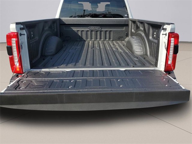 New 2026 Ford F250 4x4 Crew Cab Super Duty image 9