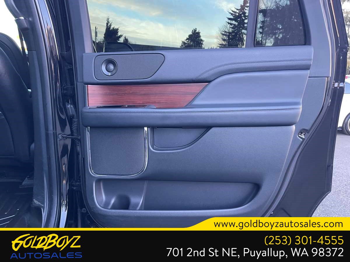 Used 2022 Lincoln Navigator L Reserve image 27