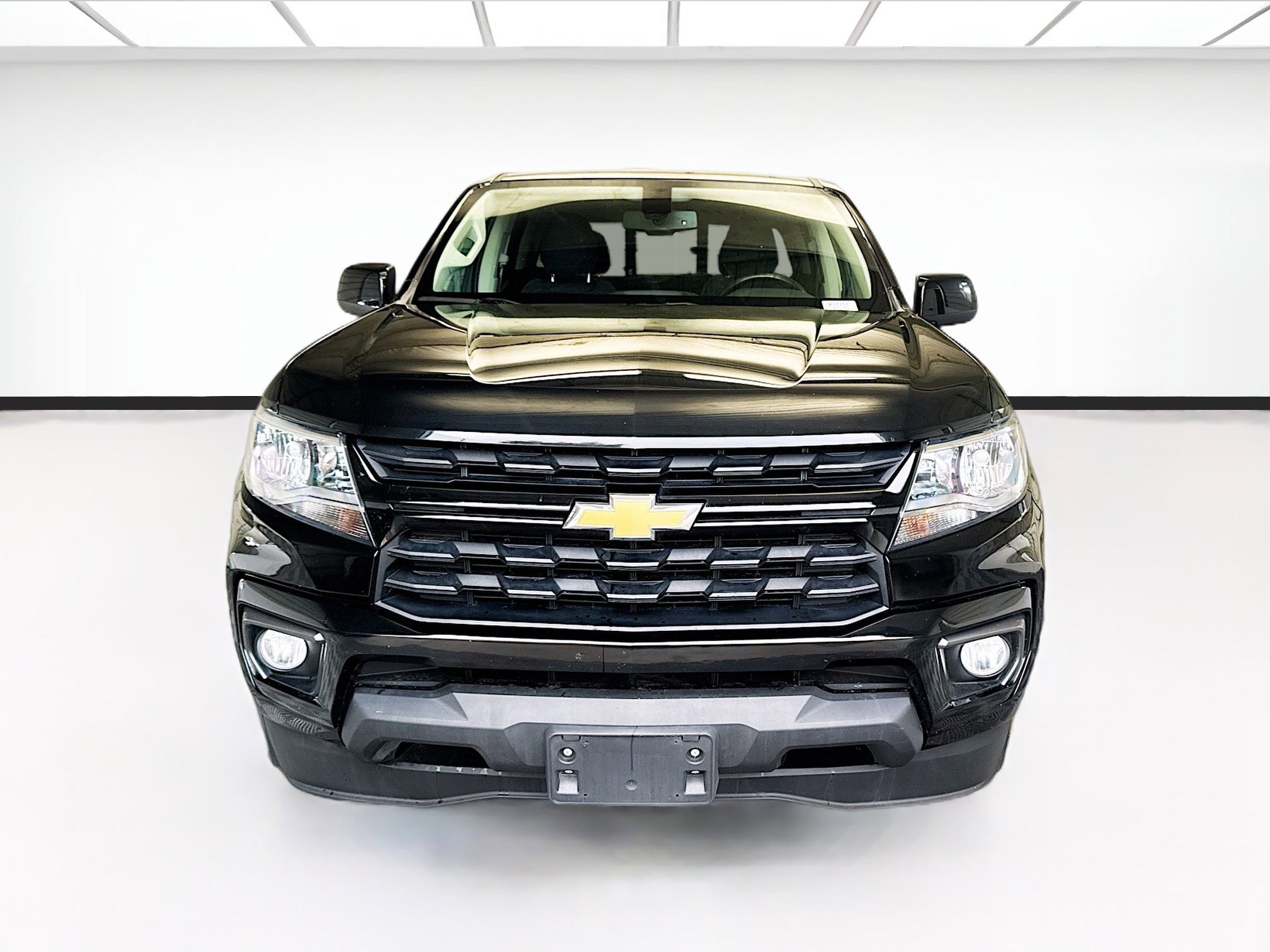 Used 2022 Chevrolet Colorado LT w/ LT Convenience Package image 2