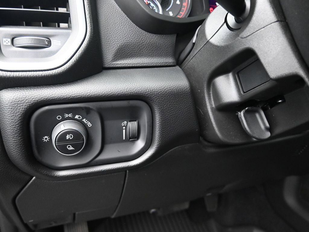 New 2026 RAM 2500 Big Horn AWD/4WD image 26