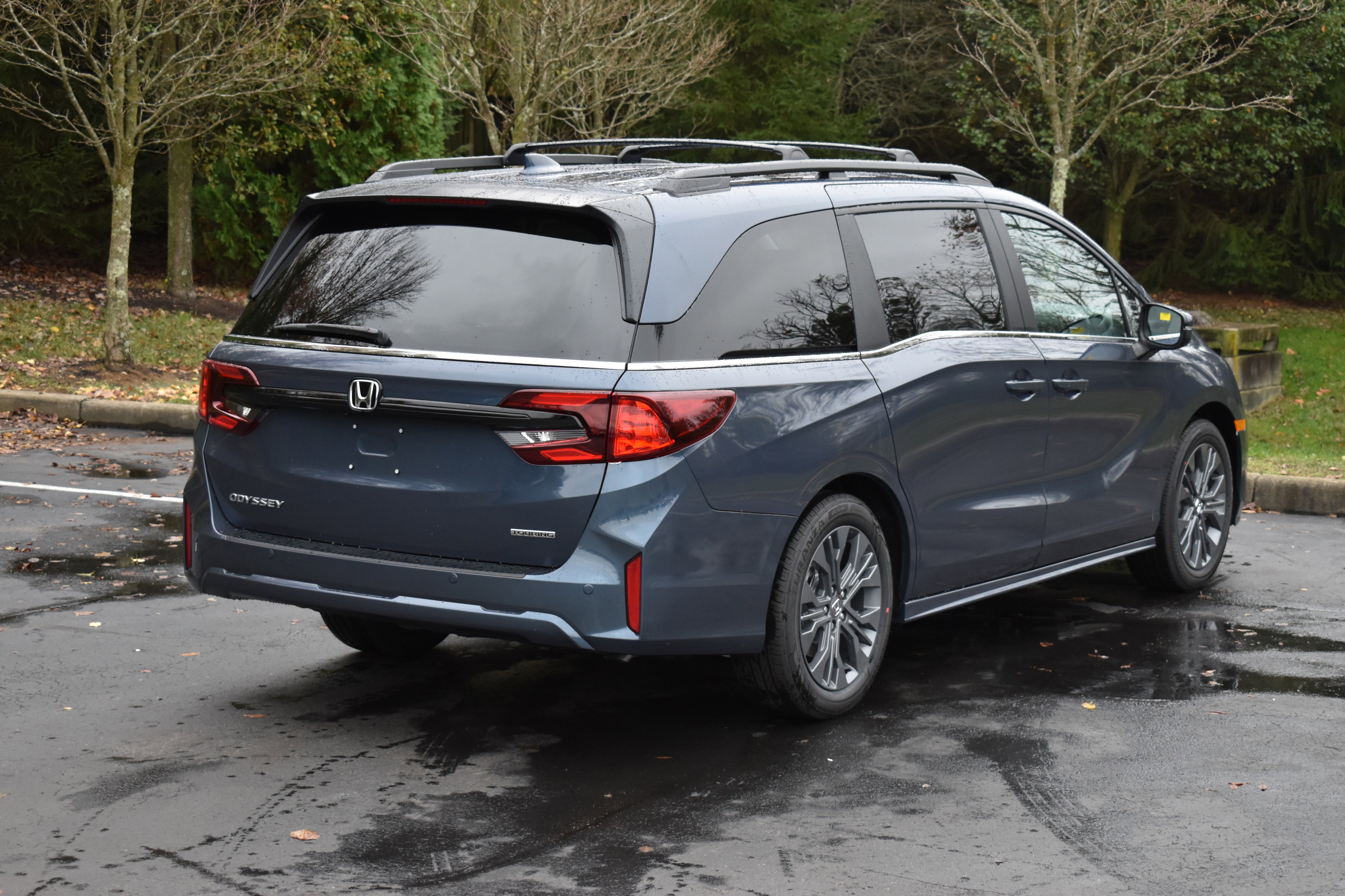 New 2026 Honda Odyssey Touring image 8