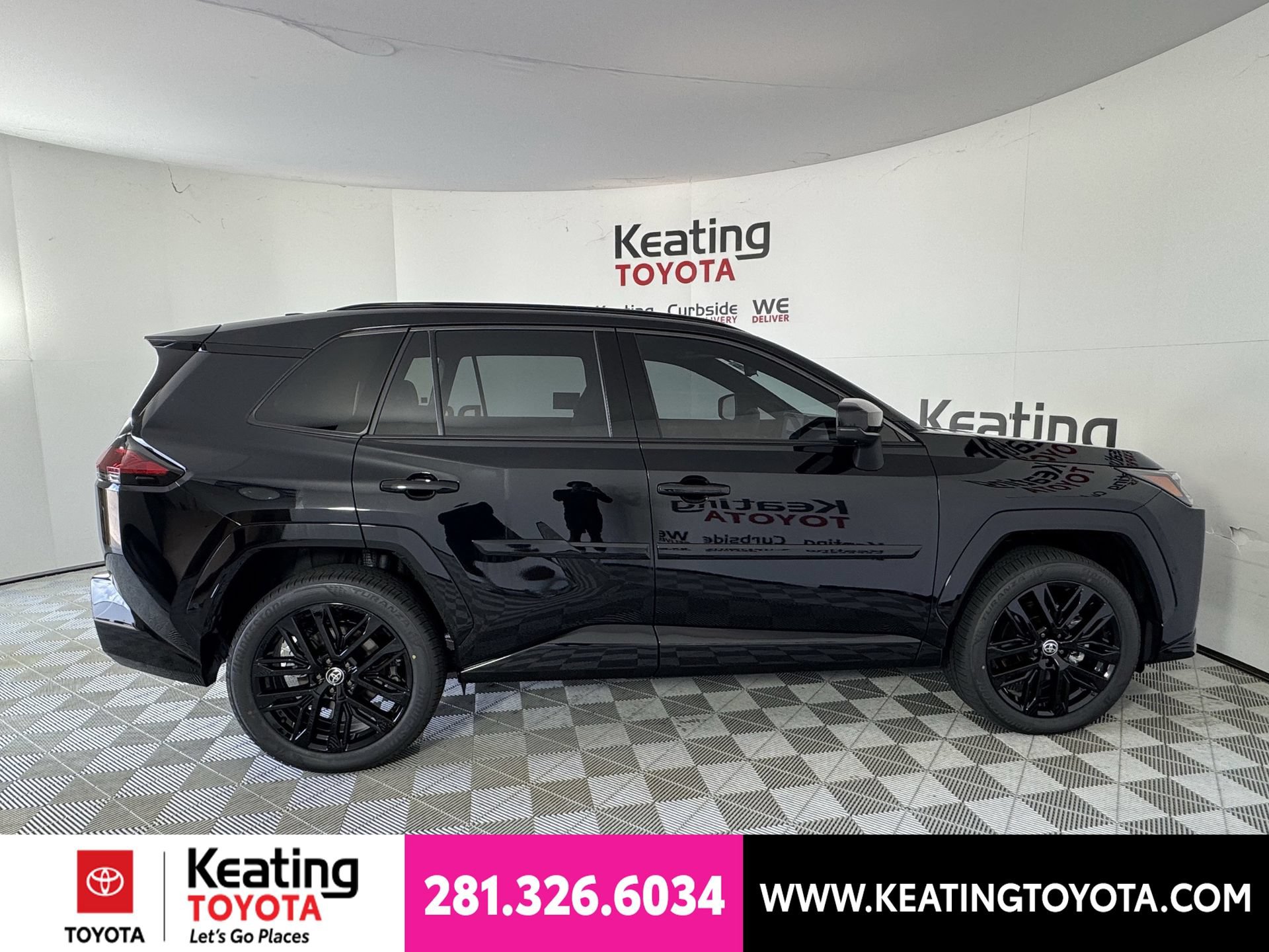 New 2026 Toyota RAV4 XSE w/ Panoramic Sun Roof Package AWD/4WD image 4