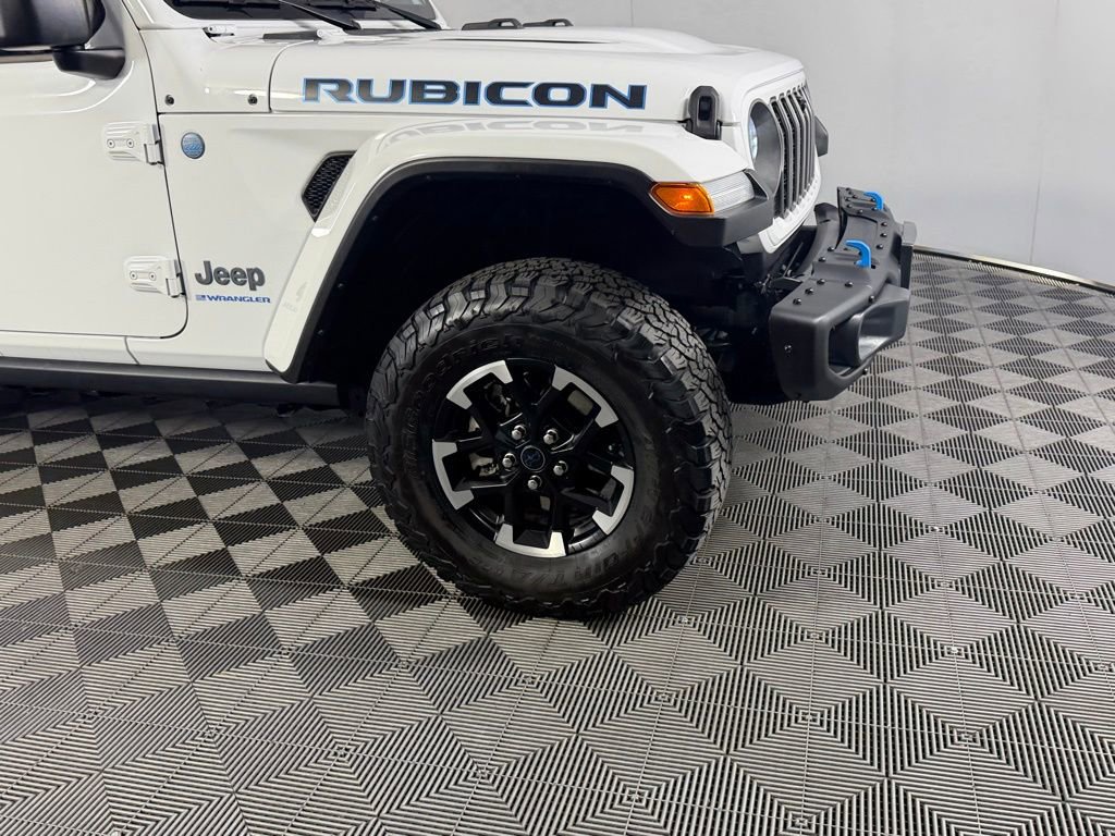 Used 2024 Jeep Wrangler Unlimited Rubicon 4xe AWD/4WD image 14
