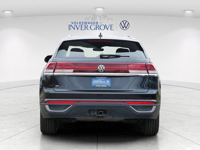 Certified 2025 Volkswagen Atlas Cross Sport SE FWD image 6