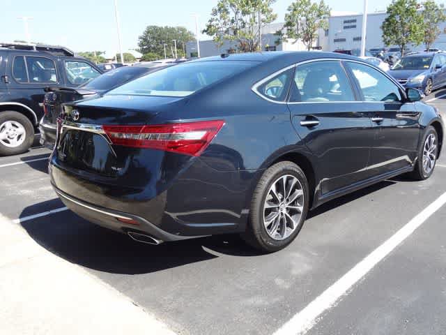 Used 2017 Toyota Avalon XLE Premium w/ All Weather Liner Package FWD image 6