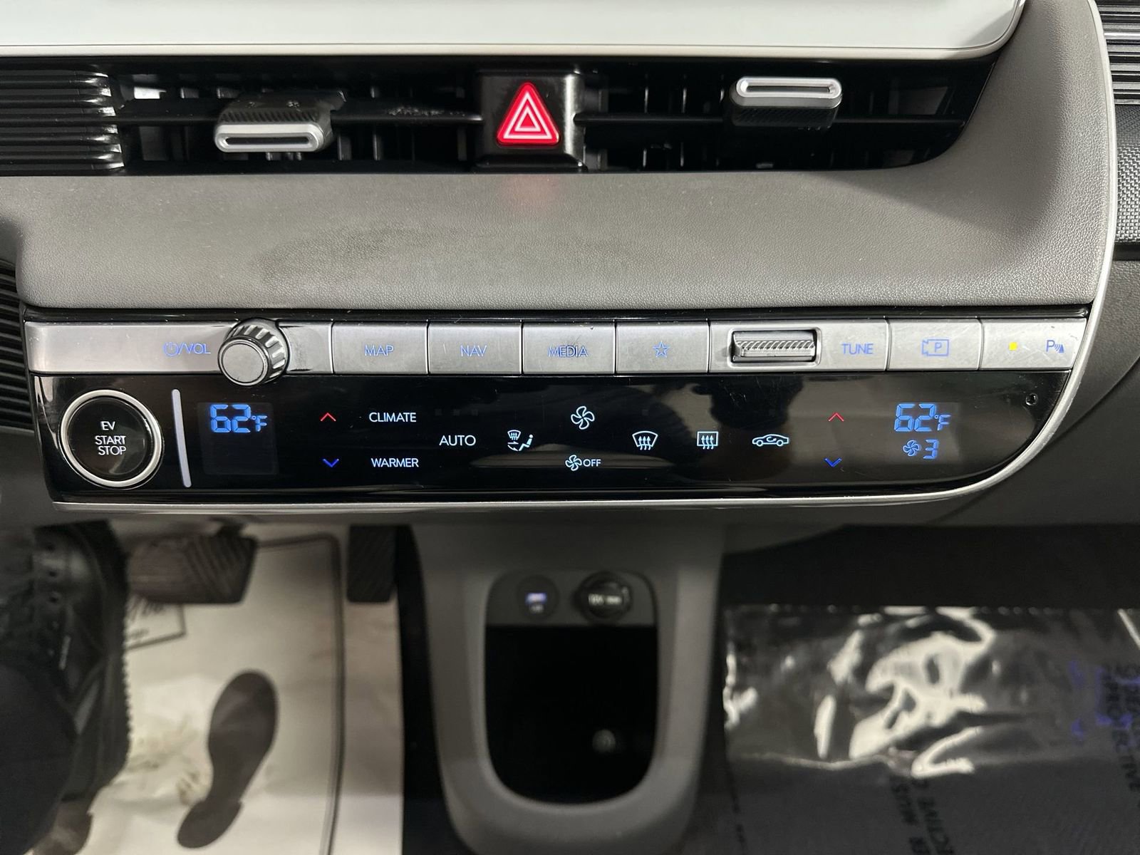 Used 2023 Hyundai Ioniq 5 Limited image 20