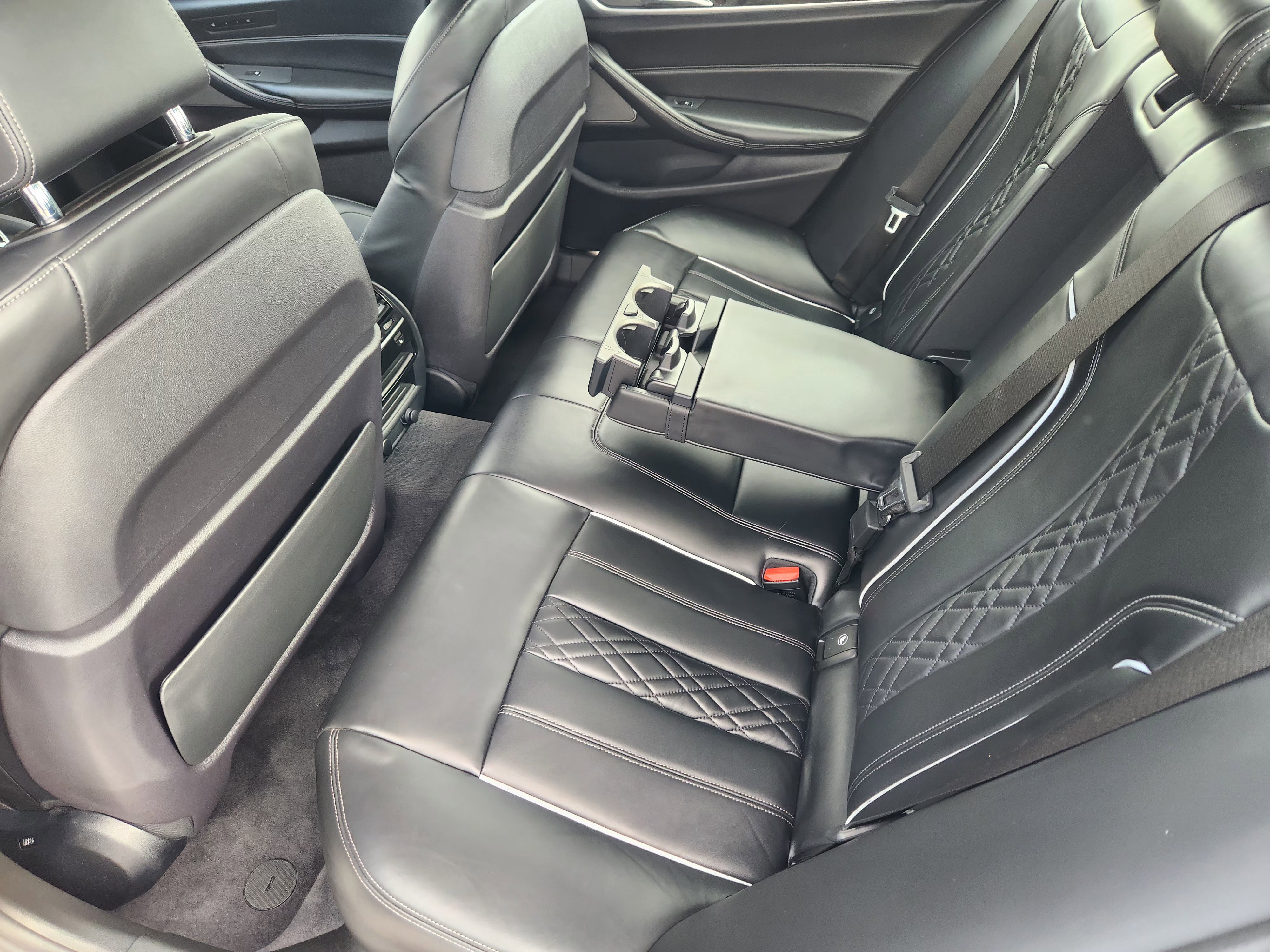 Used 2018 BMW M550i xDrive AWD/4WD image 31