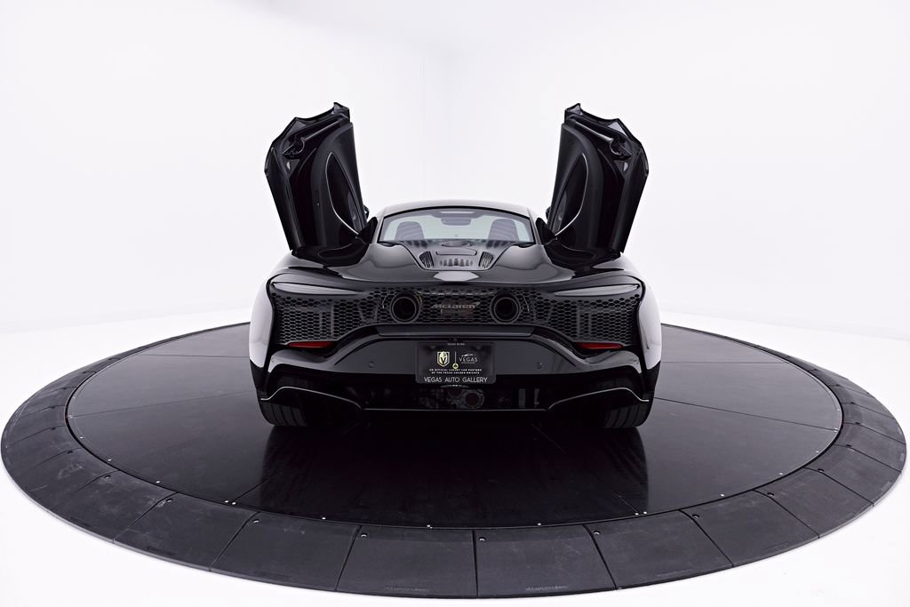 Used 2026 McLaren Artura RWD image 25