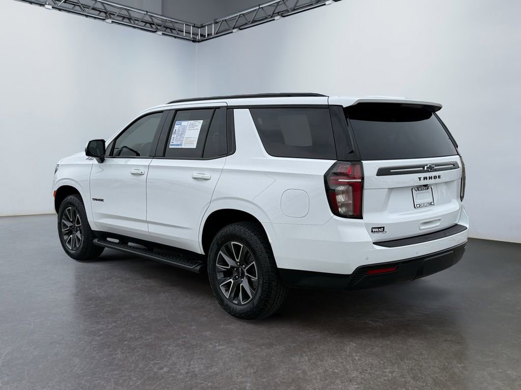 Used 2024 Chevrolet Tahoe Z71 w/ Luxury Package AWD/4WD image 5