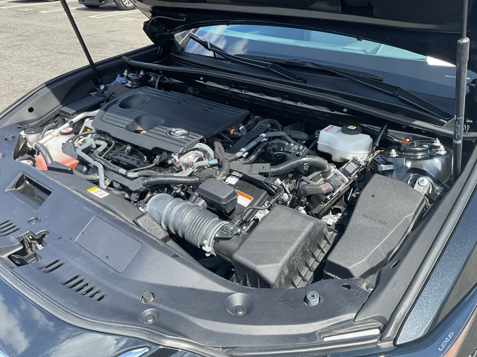 Used 2024 Lexus ES 300h w/ Accessory Package (Z2) FWD image 24