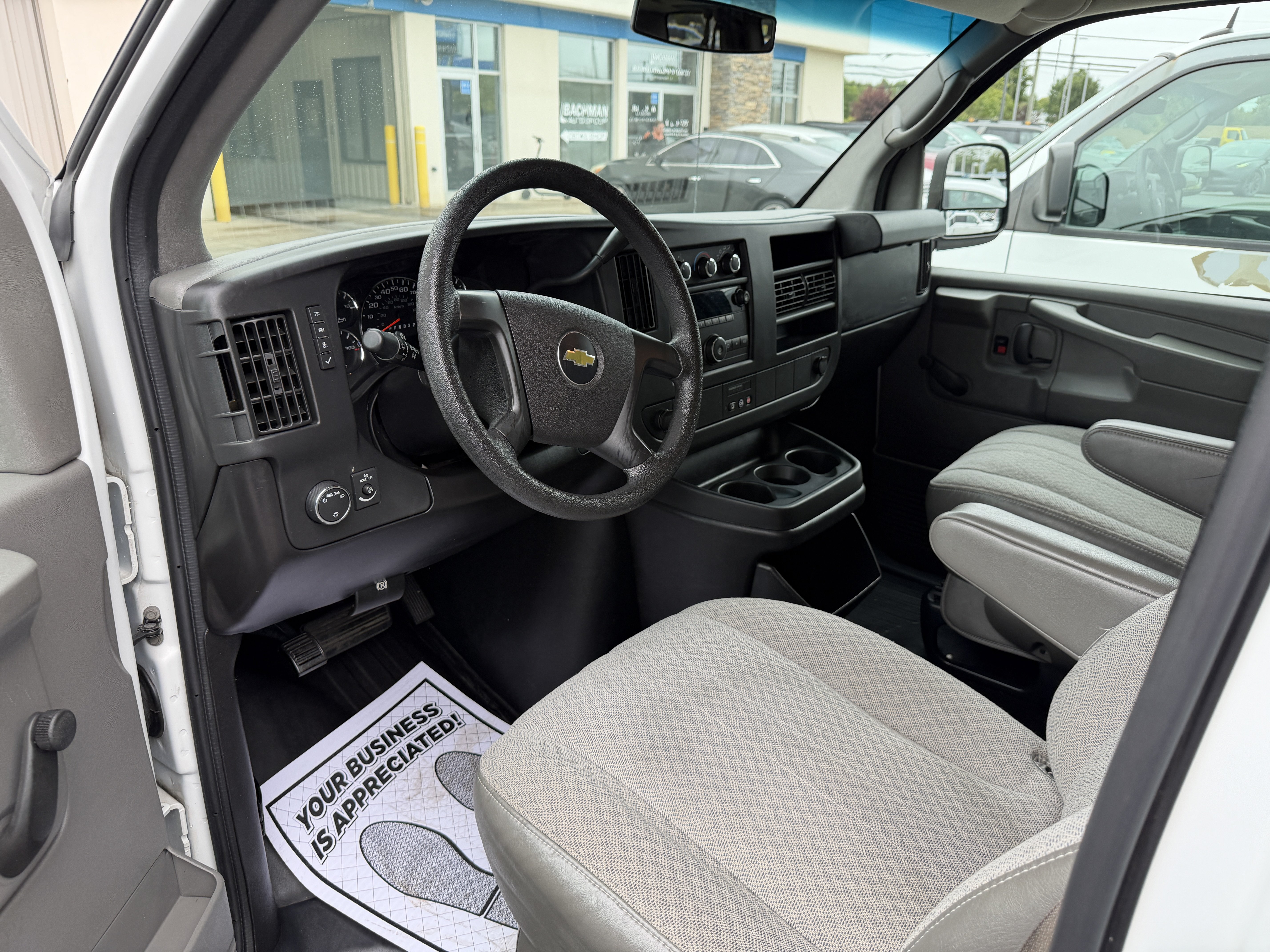 Used 2013 Chevrolet Express 1500 LS RWD image 11
