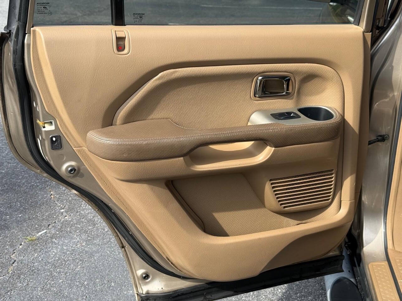 Used 2004 Honda Pilot EX image 11