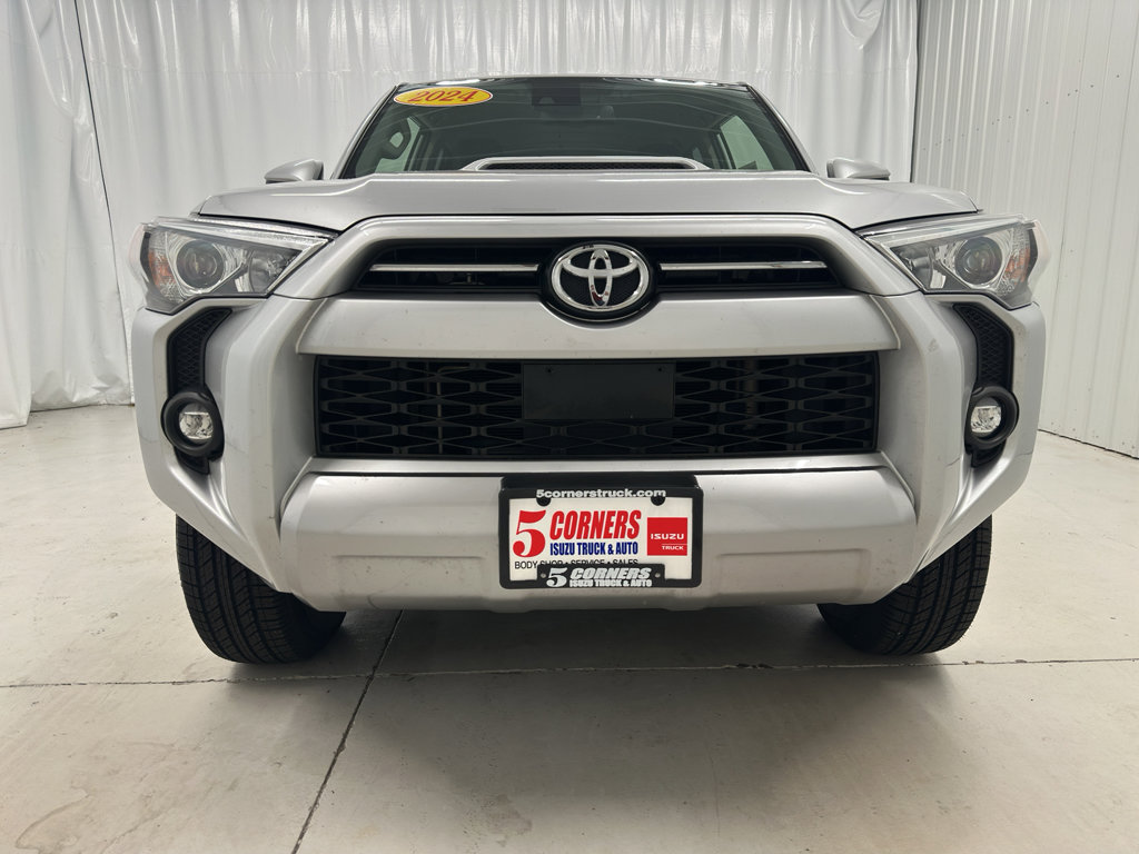 Used 2024 Toyota 4Runner TRD Off-Road Premium image 4