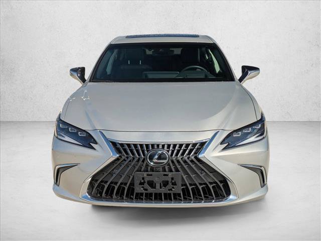 Used 2024 Lexus ES 300h Ultra Luxury w/ Accessory Package (Z2) FWD image 2