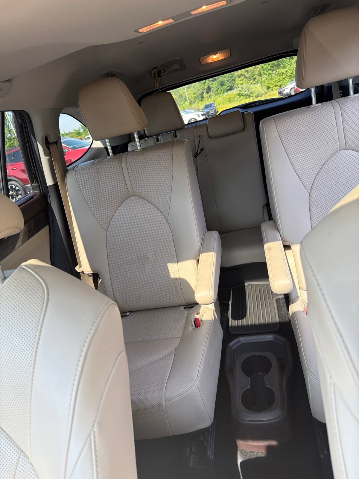 Used 2020 Toyota Highlander Limited AWD/4WD image 16