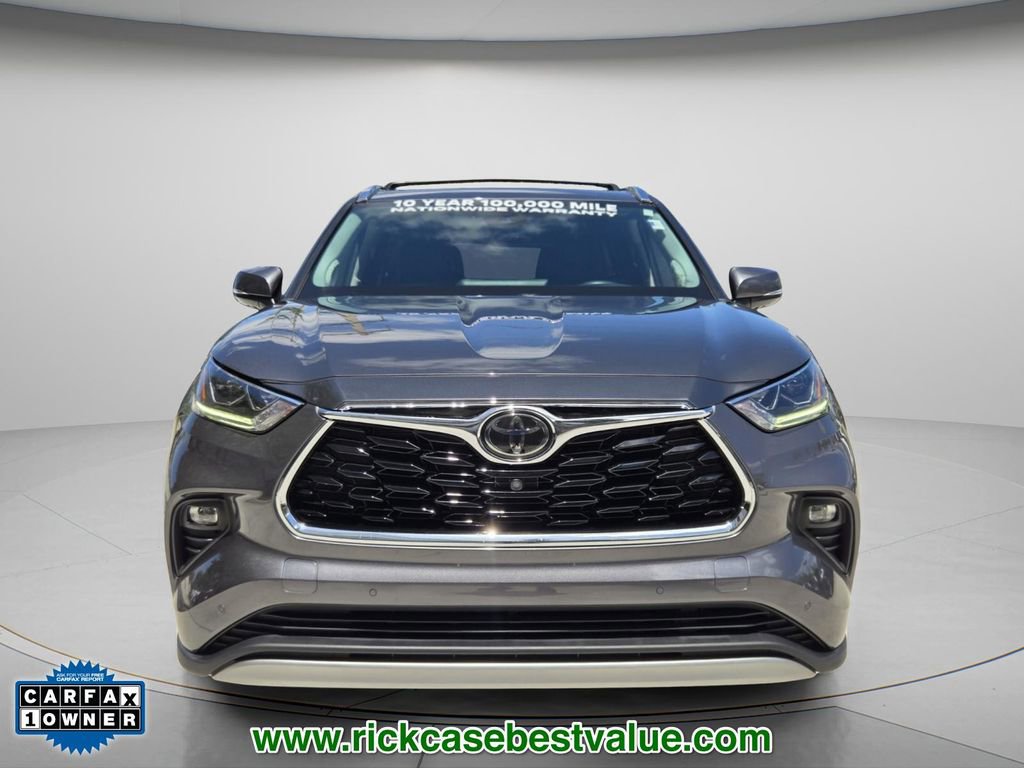 Used 2021 Toyota Highlander Platinum FWD image 5