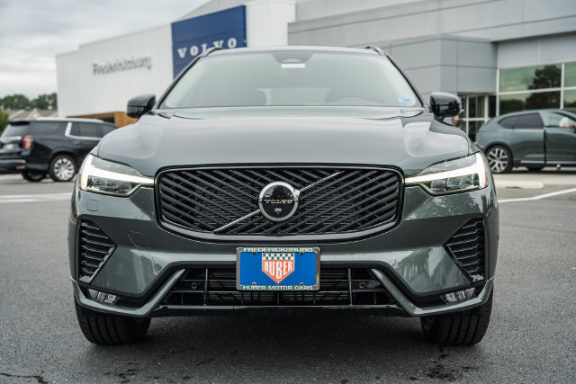 New 2027 Volvo XC60 B5 Plus AWD/4WD image 2