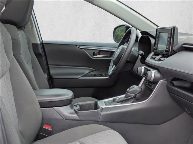 Used 2022 Toyota RAV4 XLE AWD/4WD image 26