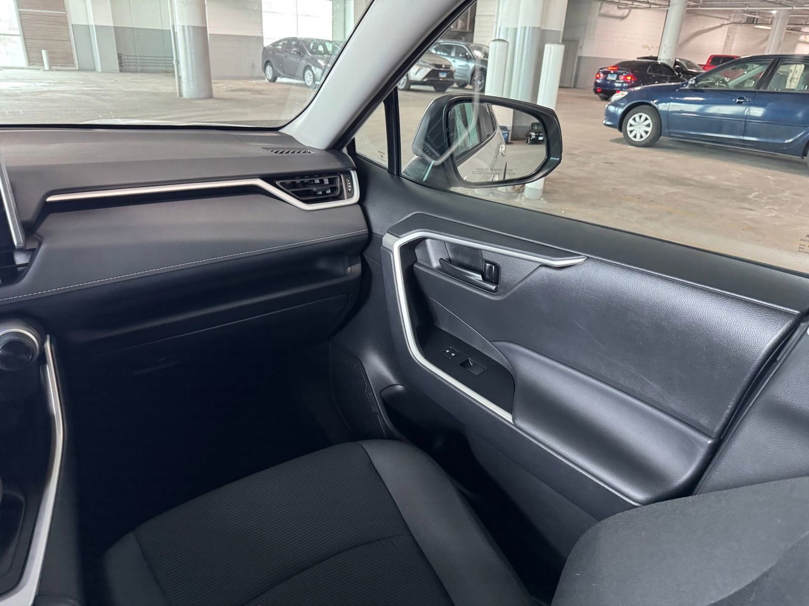 Used 2023 Toyota RAV4 LE image 37