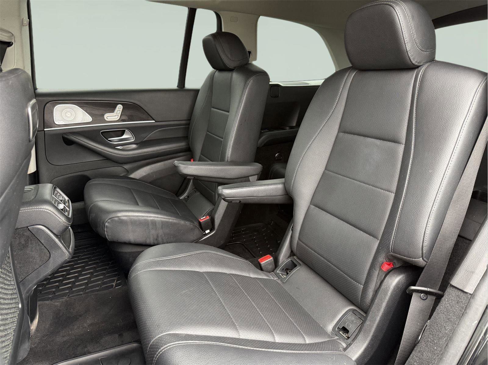 Used 2020 Mercedes-Benz GLS 450 4MATIC image 21