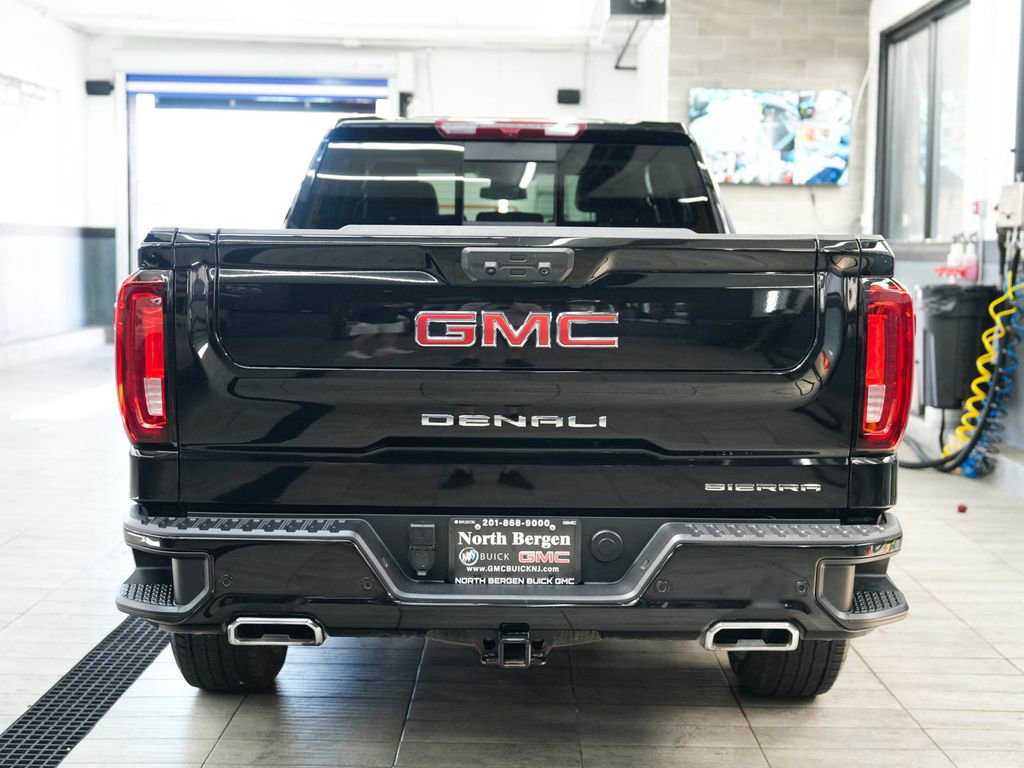 Used 2025 GMC Sierra 1500 Denali AWD/4WD image 7