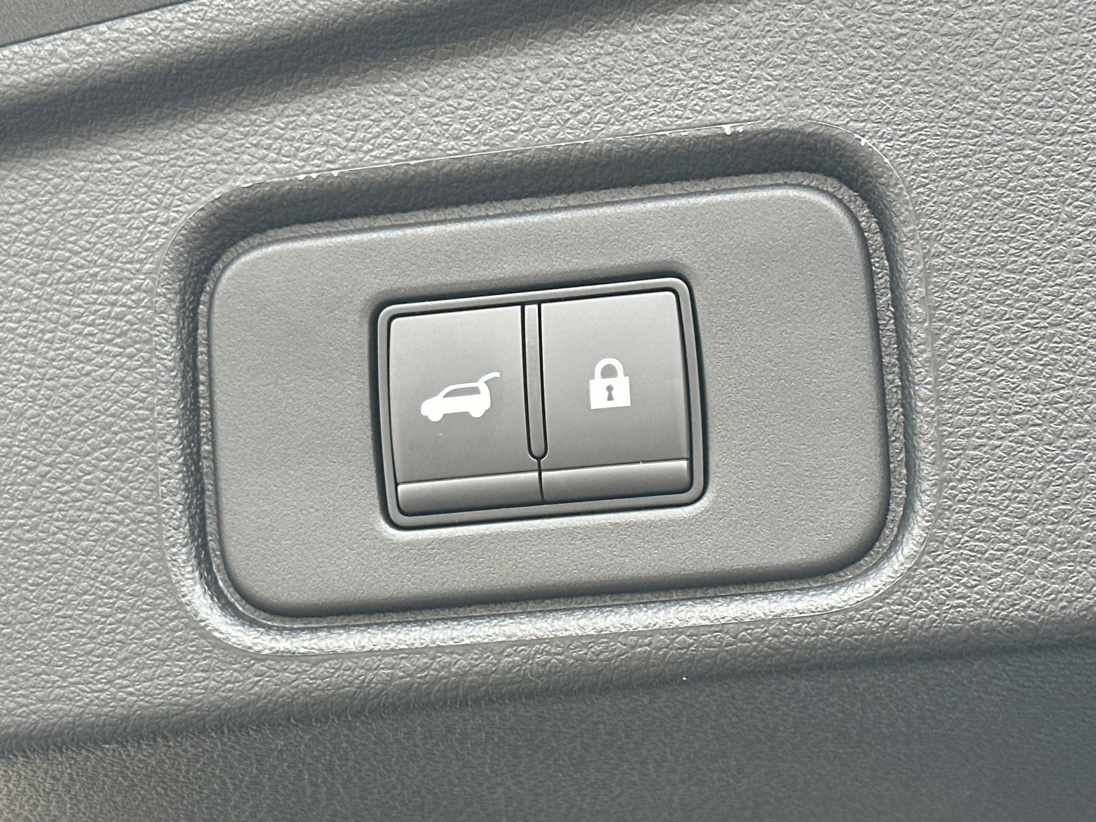 New 2025 Nissan Pathfinder SV w/ SV Premium Package image 20