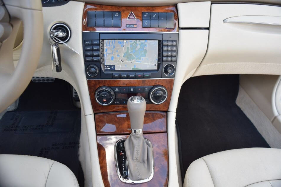 Used 2007 Mercedes-Benz CLK 350 Cabriolet image 65