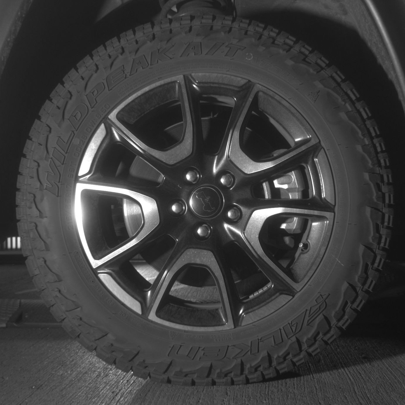 Used 2025 Jeep Compass Trailhawk image 13