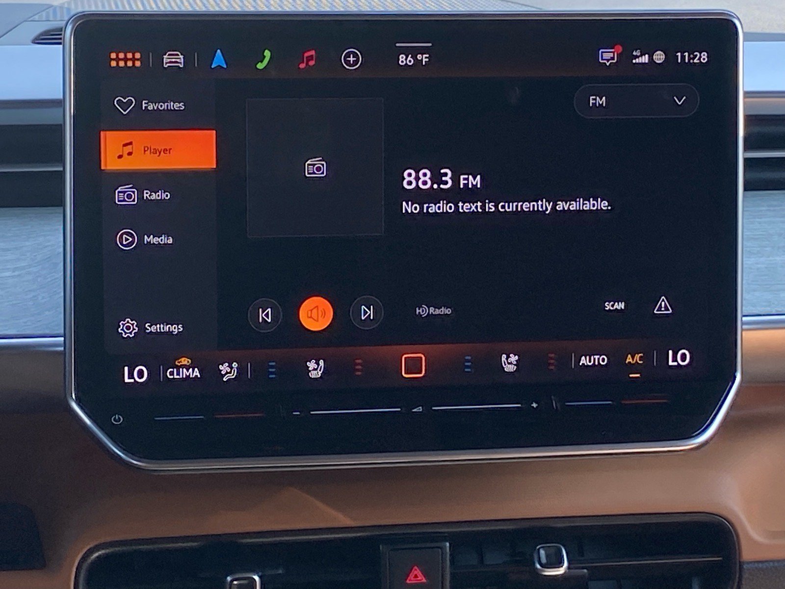 Certified 2025 Volkswagen ID. Buzz Pro S RWD image 8